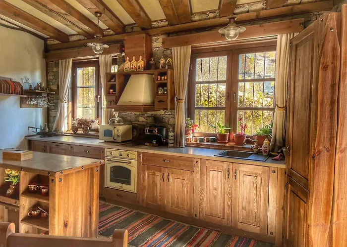 Луксозна вила родопски изгрев